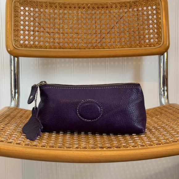 Vintage Roots Leather Pouch - Picture 4 of 7